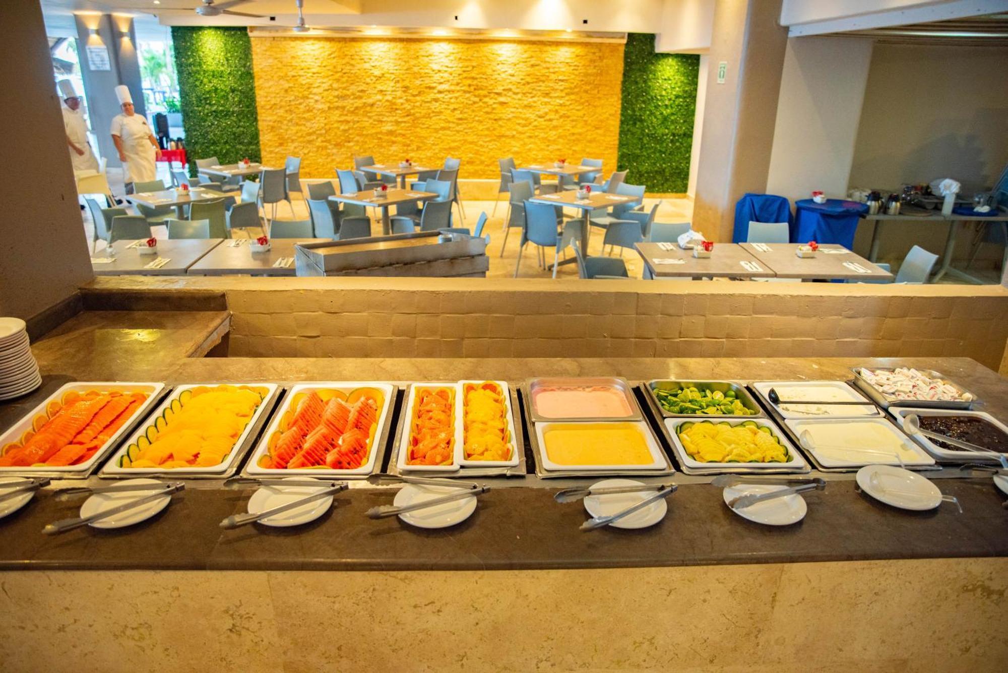 Ritz Acapulco All Inclusive Exterior photo A buffet at a hotel